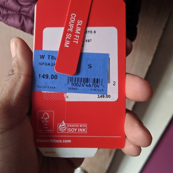 The Northface Thermoball Vest Women's - Picture 7 of 8